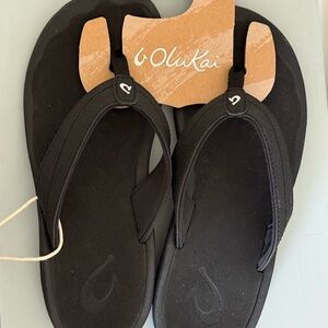 OluKai Black 'Ohana Sandals